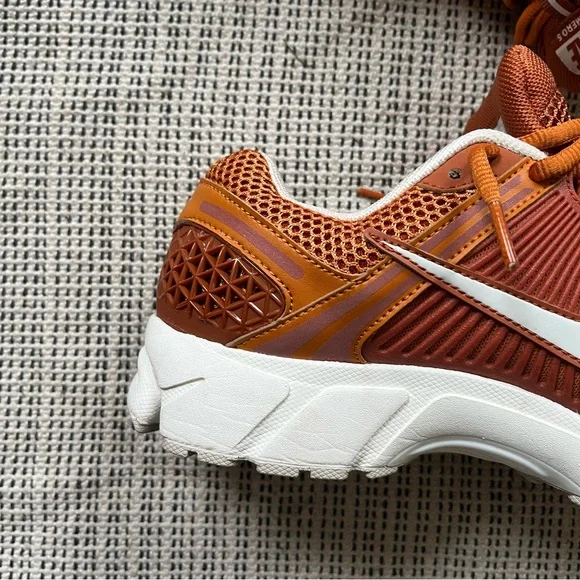 Nike Air Zoom Vomero 5 Monarch Mens Size 7 - Picture 2 of 6